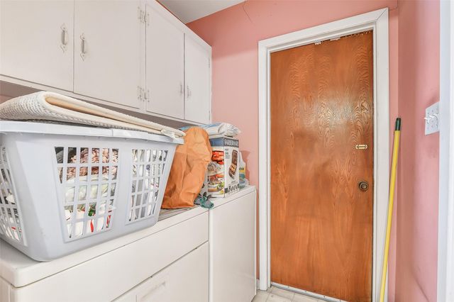 103 Echo Avenue, Friendswood, TX 77546