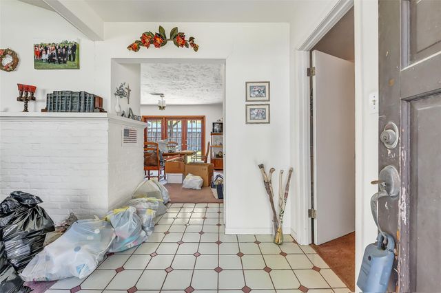 103 Echo Avenue, Friendswood, TX 77546