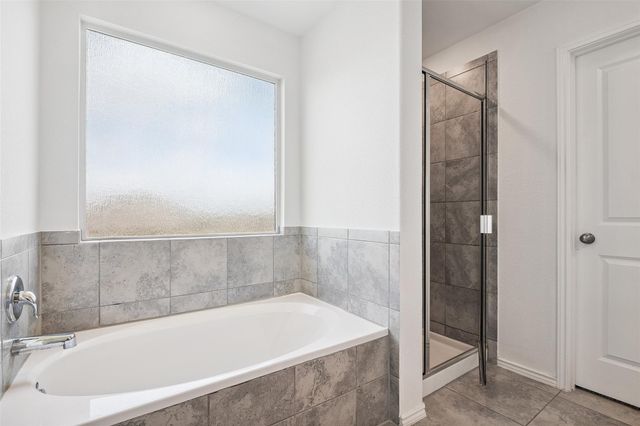 105 Canley LOOP, Hutto, TX 78634