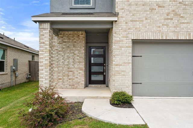 105 Canley LOOP, Hutto, TX 78634