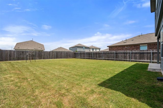 105 Canley LOOP, Hutto, TX 78634