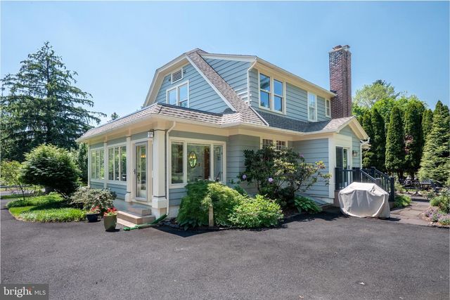 2770 S DELAWARE DR, Easton, PA 18042