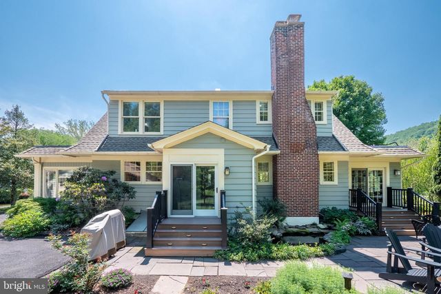 2770 S DELAWARE DR, Easton, PA 18042