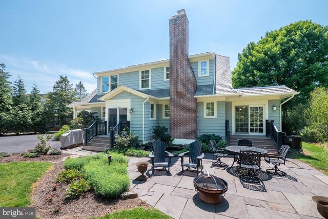 2770 S DELAWARE DR, Easton, PA 18042
