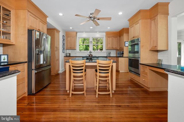 2770 S DELAWARE DR, Easton, PA 18042