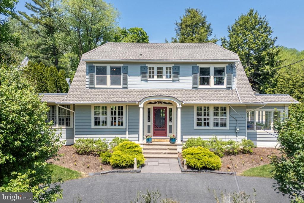 2770 S DELAWARE DR, Easton, PA 18042