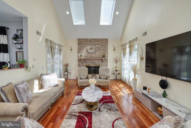 15 SCENIC DR, Ewing, NJ 08628