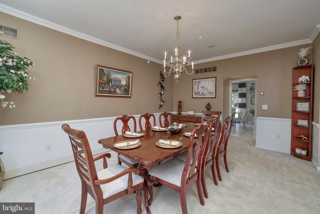 15 SCENIC DR, Ewing, NJ 08628
