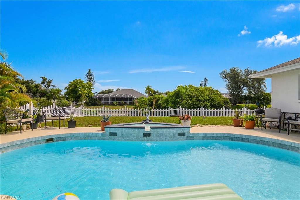 257 Bunker RD, ROTONDA WEST, FL 33947 — photo 2