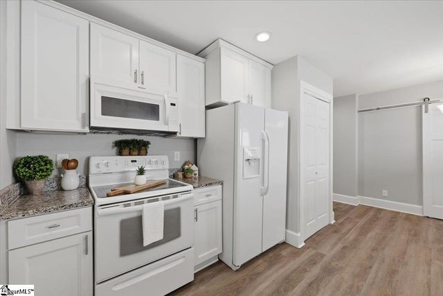 5 Lamar Circle, Greenville, SC 29605