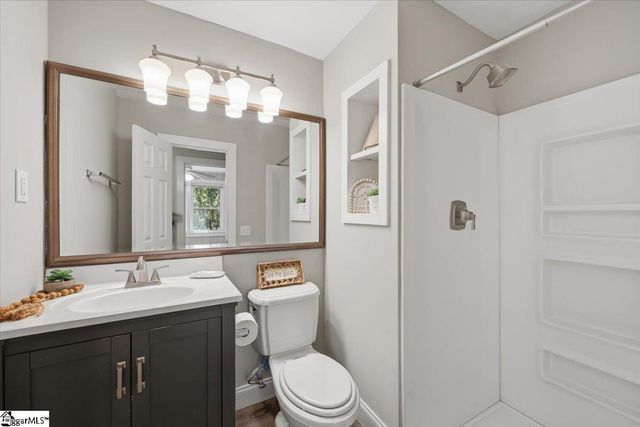 5 Lamar Circle, Greenville, SC 29605
