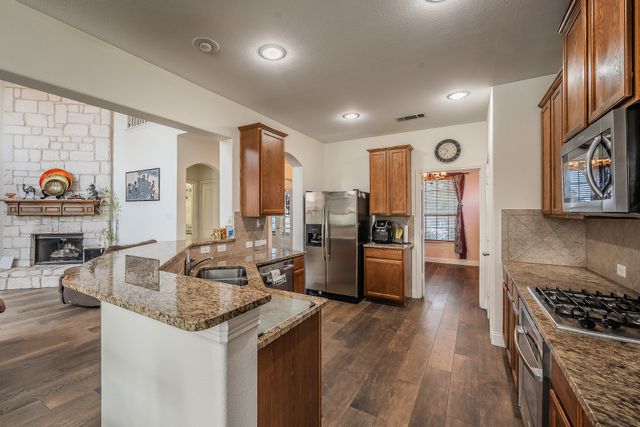 6216 Lamb Creek Drive, Fort Worth, TX 76179