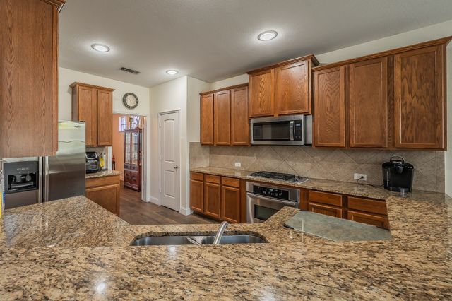 6216 Lamb Creek Drive, Fort Worth, TX 76179
