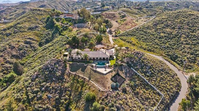 20390 Christo Court, Lake Mathews, CA 92570