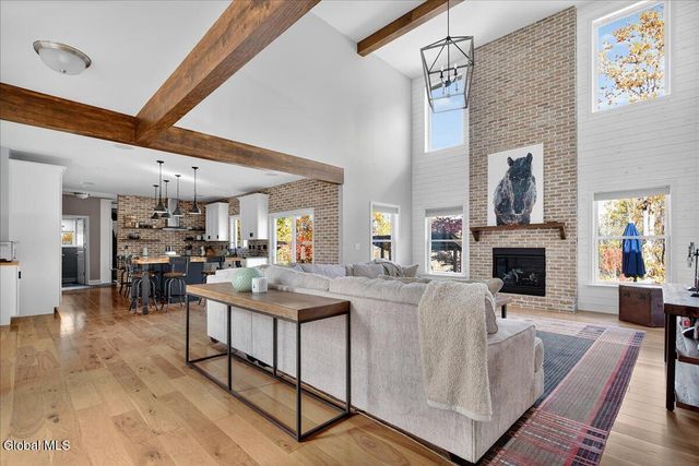 54 Walden Circle, Stillwater, NY 12866