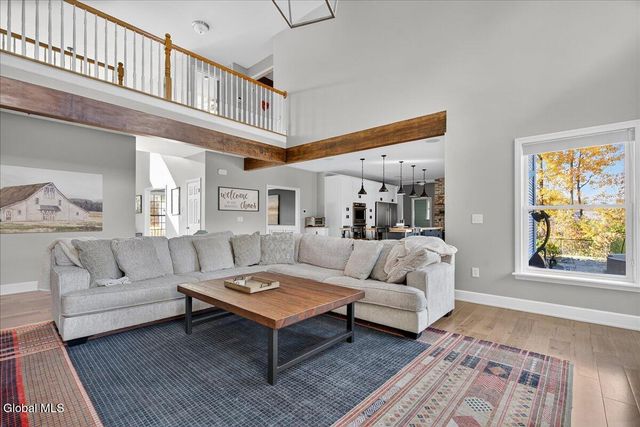 54 Walden Circle, Stillwater, NY 12866