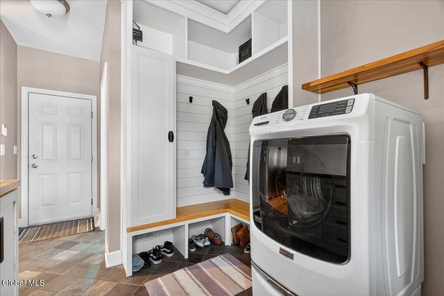 54 Walden Circle, Stillwater, NY 12866