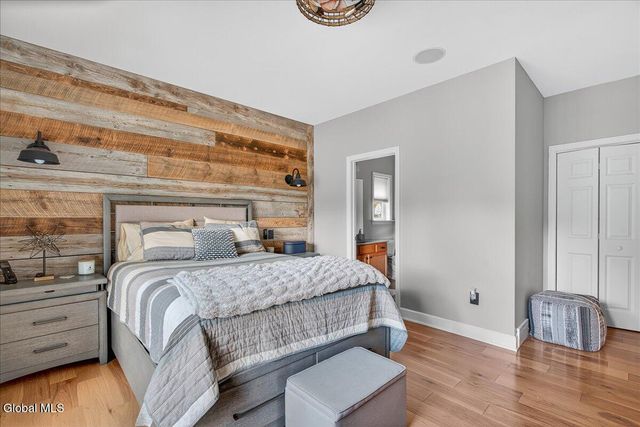 54 Walden Circle, Stillwater, NY 12866