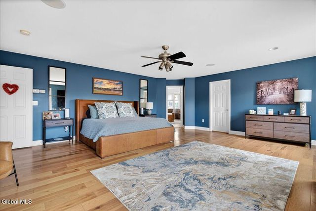 54 Walden Circle, Stillwater, NY 12866