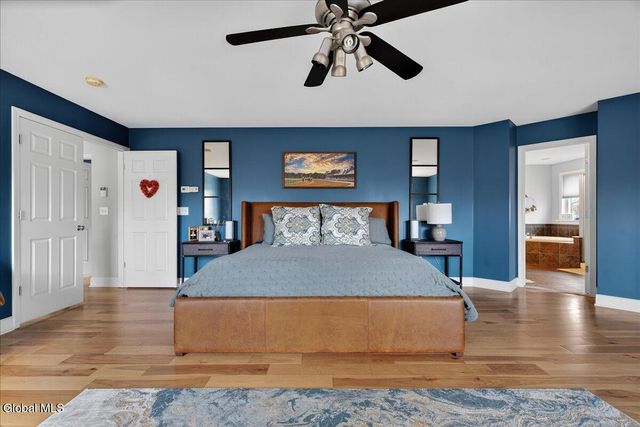 54 Walden Circle, Stillwater, NY 12866