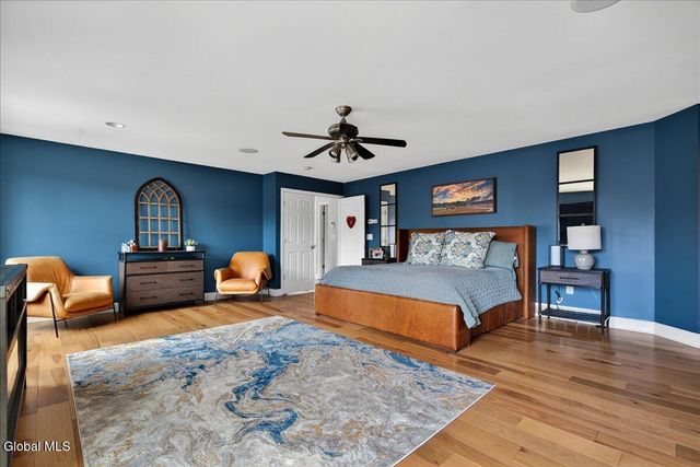 54 Walden Circle, Stillwater, NY 12866