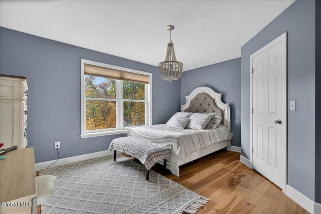 54 Walden Circle, Stillwater, NY 12866