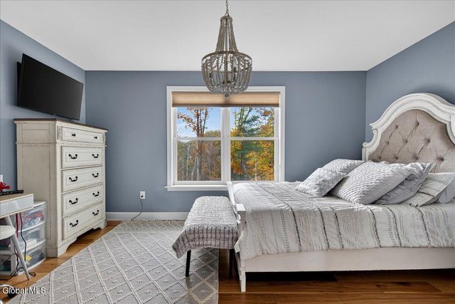 54 Walden Circle, Stillwater, NY 12866