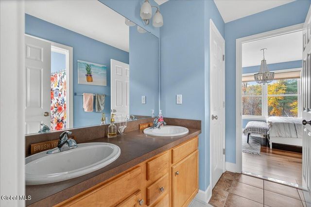 54 Walden Circle, Stillwater, NY 12866