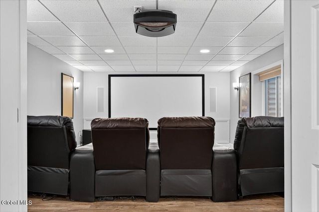 54 Walden Circle, Stillwater, NY 12866