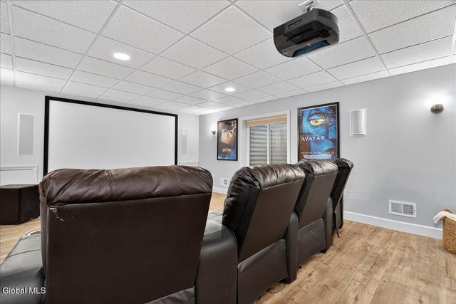 54 Walden Circle, Stillwater, NY 12866