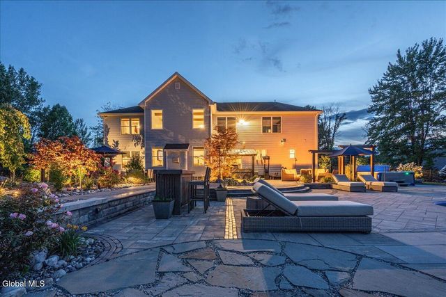 54 Walden Circle, Stillwater, NY 12866