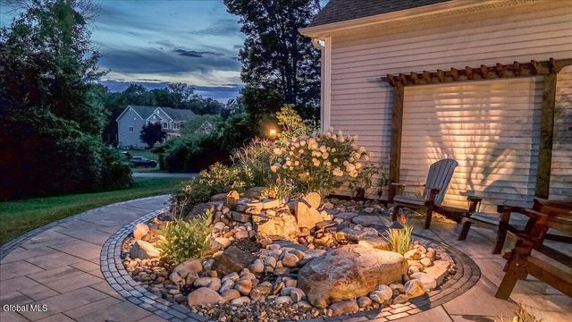 54 Walden Circle, Stillwater, NY 12866