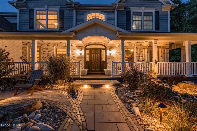 54 Walden Circle, Stillwater, NY 12866