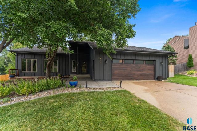 308 E Aspen Dr Drive, Sioux Falls, SD 57105