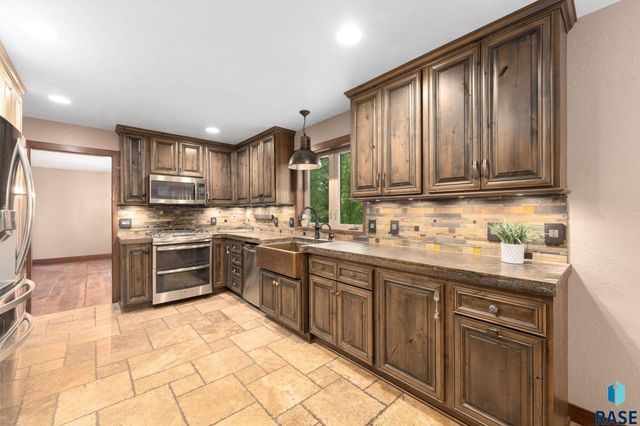 308 E Aspen Dr Drive, Sioux Falls, SD 57105