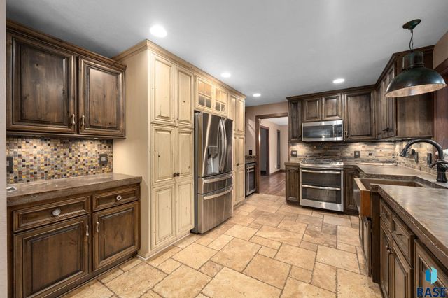 308 E Aspen Dr Drive, Sioux Falls, SD 57105