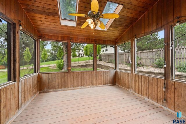 308 E Aspen Dr Drive, Sioux Falls, SD 57105