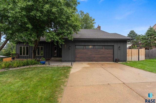 308 E Aspen Dr Drive, Sioux Falls, SD 57105