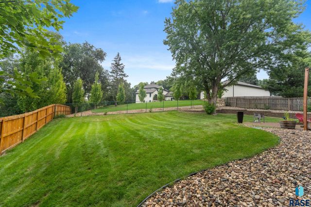 308 E Aspen Dr Drive, Sioux Falls, SD 57105