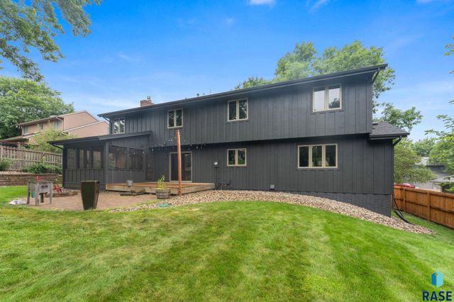 308 E Aspen Dr Drive, Sioux Falls, SD 57105
