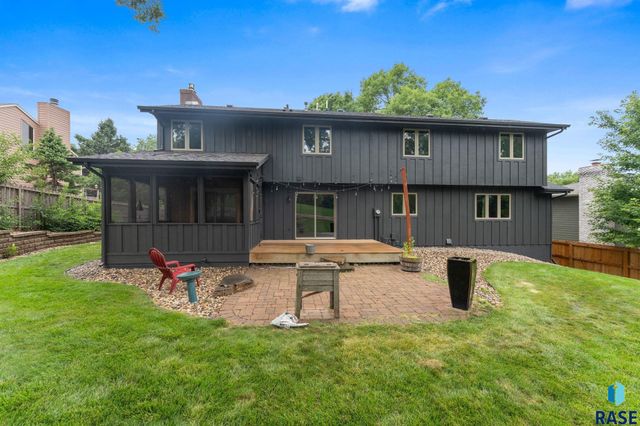 308 E Aspen Dr Drive, Sioux Falls, SD 57105