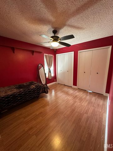 4425 Charter Oaks, Bakersfield, CA 93309