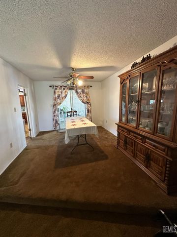 4425 Charter Oaks, Bakersfield, CA 93309