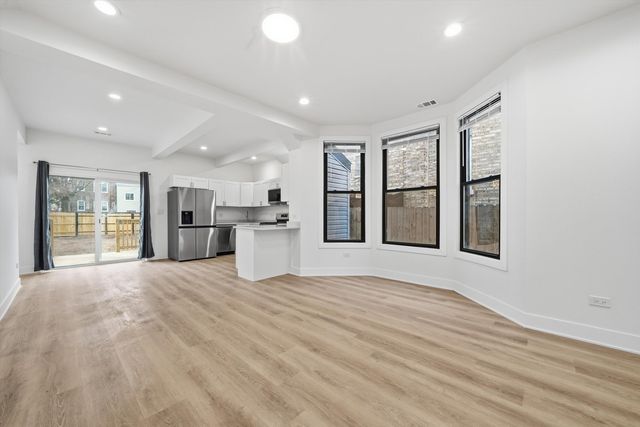 6409 S Albany Avenue, Chicago, IL 60629