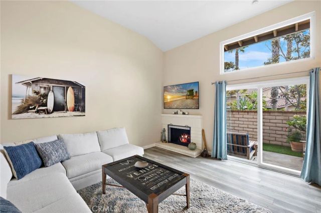 21038 Poolside, Huntington Beach, CA 92648