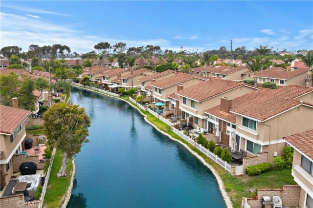21038 Poolside, Huntington Beach, CA 92648