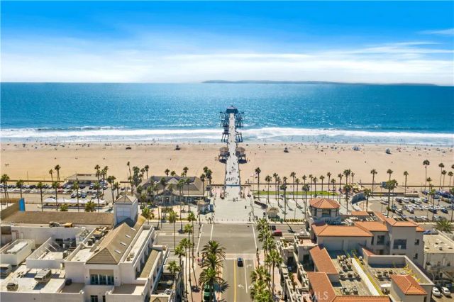 21038 Poolside, Huntington Beach, CA 92648