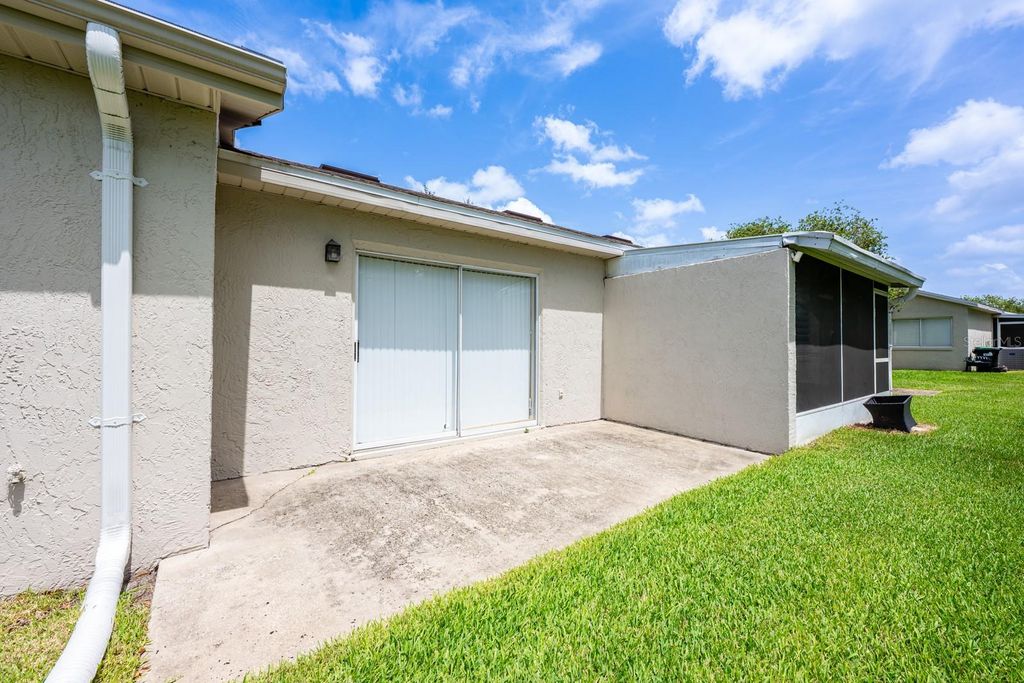Image 13 of property listing at 13329 LAVER LANE, Orlando, FL 32824
