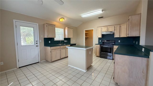 13966 Lanyard Dr, Corpus Christi, TX 78418