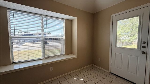 13966 Lanyard Dr, Corpus Christi, TX 78418